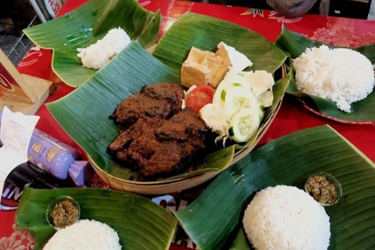 4 List Wajib Kuliner di Alun-Alun Kota Batu